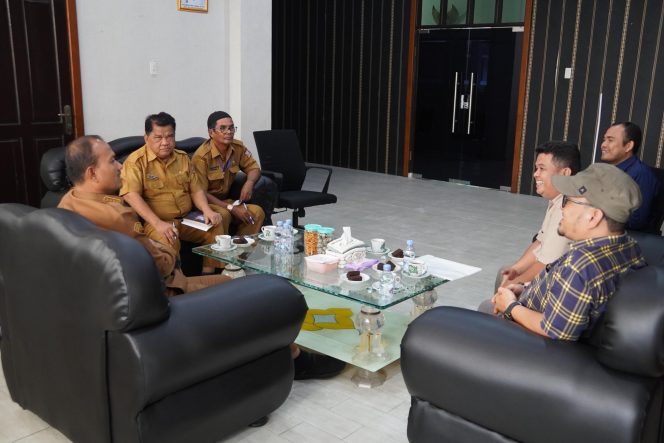 
					Wali Kota Tanjungbalai Terima Audiensi Lembaga Demokrasi