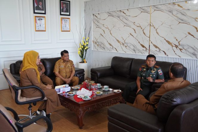 
					Wali Kota Tanjungbalai Terima Kunjungan Silaturahmi Dandim 0208/AS