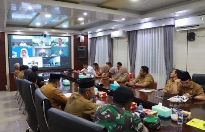 Bupati Tanjab Barat Ikuti Rakor Pengendalian Inflasi Bersama Mendagri