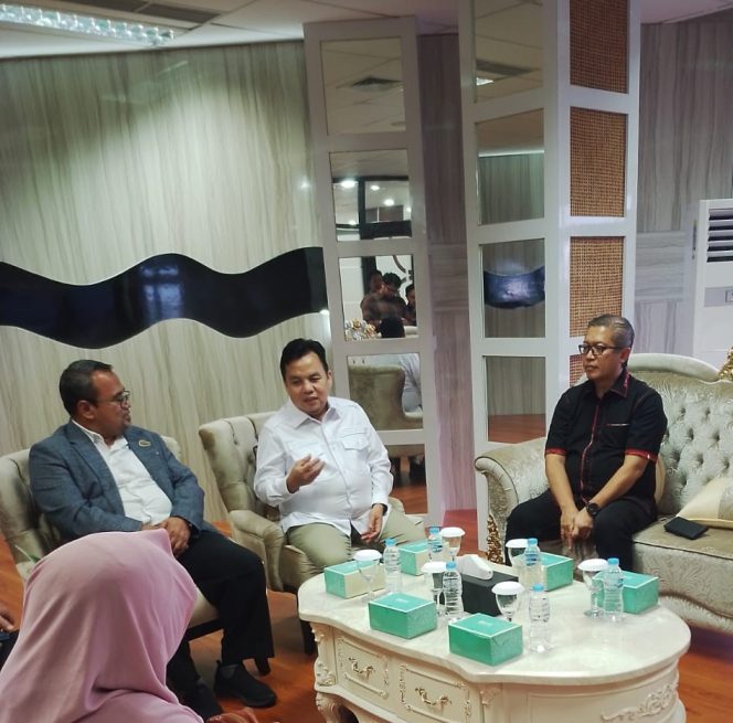 
					Forkom Perguruan Tinggi Minta ke Adityawarman Alokasikan Beasiswa untuk Mahasiswa