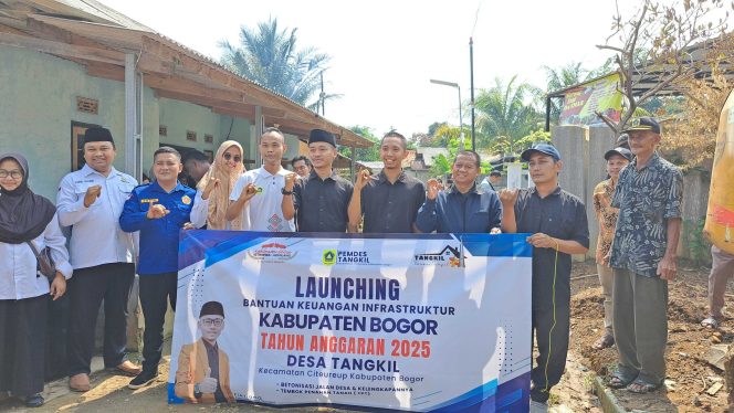 
					Desa Tangkil Launching Bankeu Infrastruktur Sekaligus Peletakan Batu Pertama Tanda Dimulainya Pekerjaan, Betonisasi Jalan Desa dan TPT