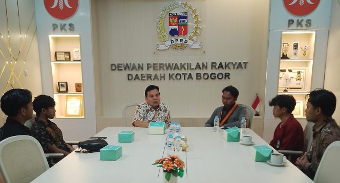 
					PMII Kota Bogor Pilih Jalur Audiensi Sampaikan Aspirasi ke Ketua DPRD