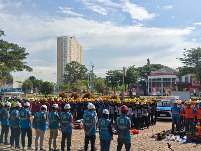 
					Tingkatkan Keamanan Pelayanan, PLN Gunung Putri Gelar Pasukan dan Peralatan