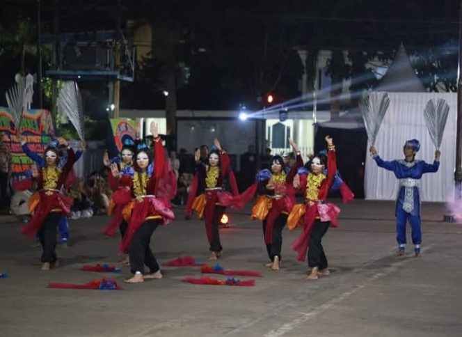 
					Wakil Bupati Tanjab Barat Hadiri Tungkal Fashion Street 2, Peringati Hari Batik Nasional