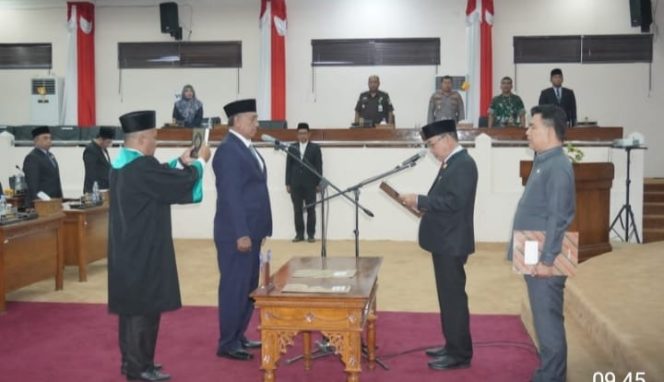 
					DPRD Tanjabbar Gelar Paripurna, Pengambilan Sumpah Janji PAW Anggota DPRD Sisa Masa Jabatan 2024-2029