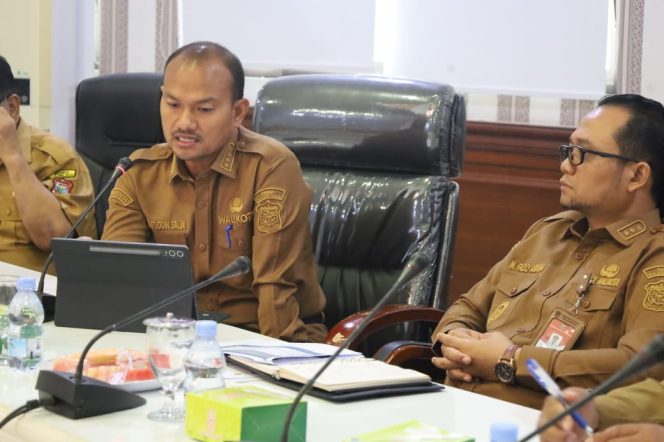 
					Pimpin Rakorpem Bersama Camat dan Lurah, Wali Kota Tanjungbalai Sampaikan Sejumlah Point Penting Guna Mensukseskan Visi Tanjungbalai EMAS