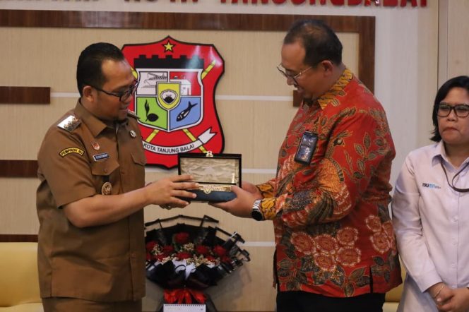 
					Audiensi dengan Wakil Wali Kota Tanjungbalai, Taspen Kenalkan Program JKK untuk ASN