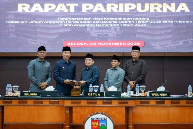 
					DPRD Kota Bogor Menggelar Rapat Paripurna Membahas Rancangan KUA-PPAS Bersama Pemkot