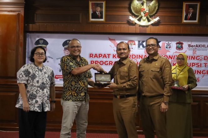 
					Pemko Tanjungbalai dan KPK Gelar Rakor Monitoring dan Evaluasi Dalam Penguatan Program Pencegahan Korupsi Nasional MCSP 2025